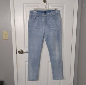Like-New Gap Best Girlfriend Light‎ Wash Jeans Women's Size 26